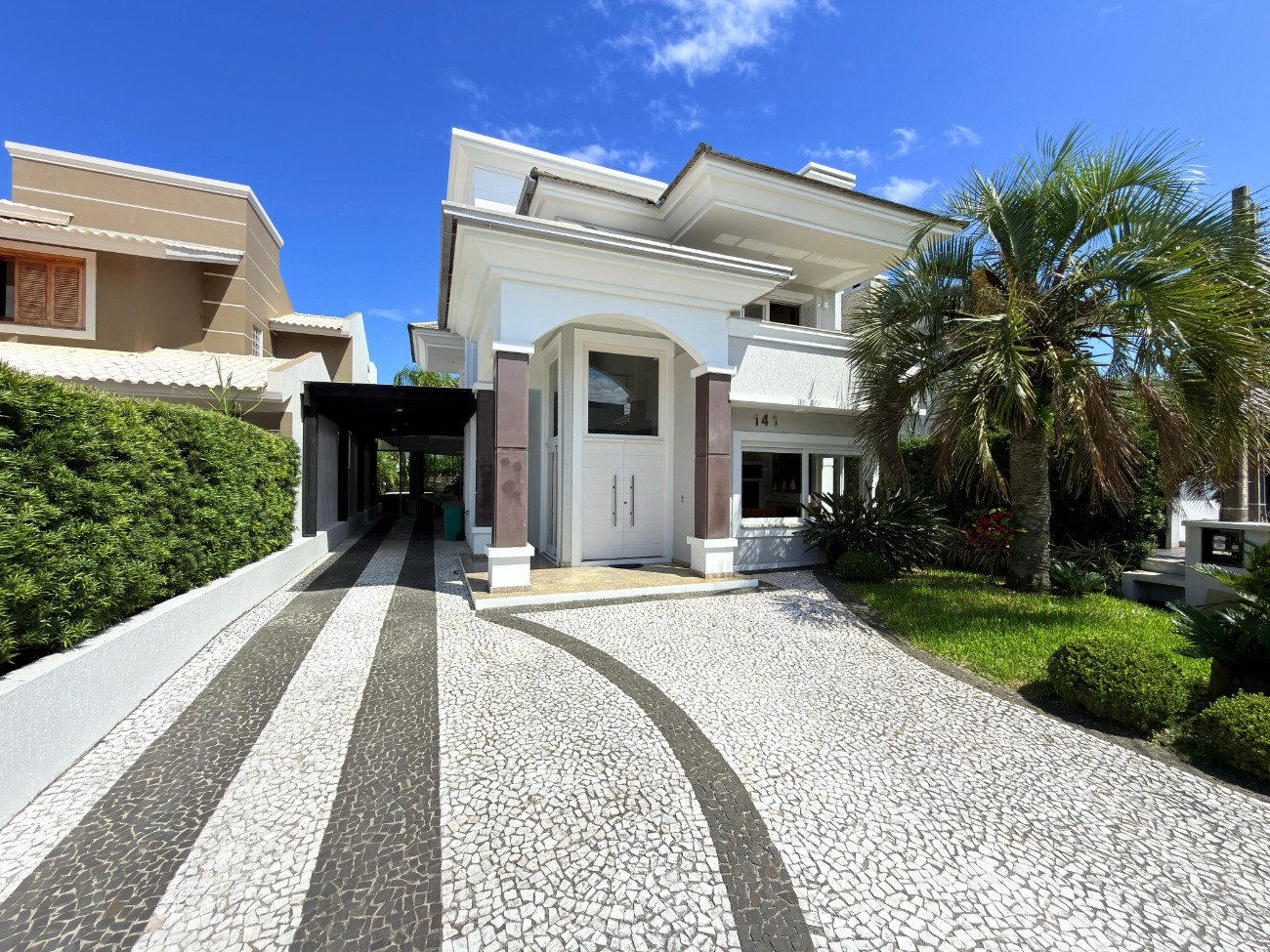 Imagem do imóvel Casa em condomínio 4 dormitórios, Zona Nova em Capão Da Canoa referência 194