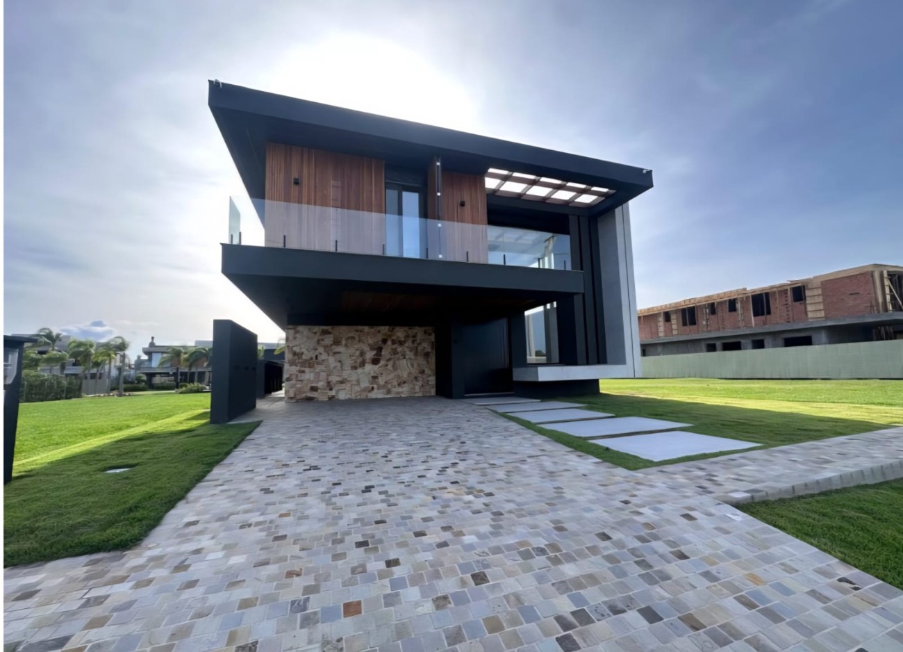 Imagem do imóvel Casa em condomínio 4 dormitórios, Centro em Capão Da Canoa referência 47