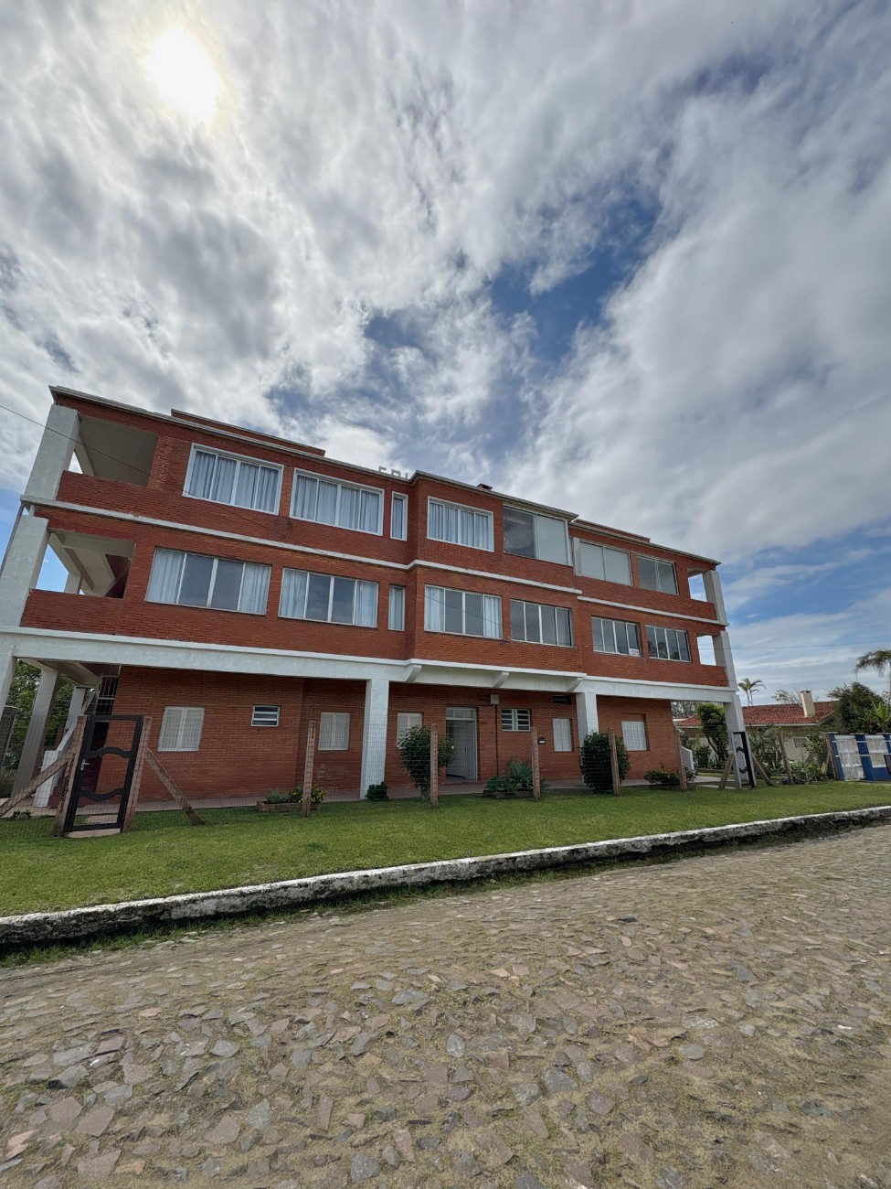 Imagem do imóvel Apartamento 3 dormitórios, Centro em Imbé referência 78