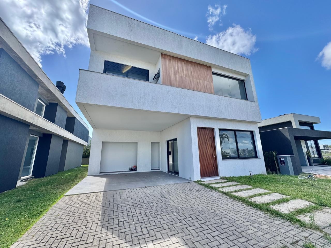 Imagem do imóvel Casa em condomínio 4 dormitórios, Navegantes em Capão Da Canoa referência 84